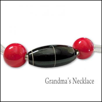 Großmutters Halskette - Grandma's  Necklace